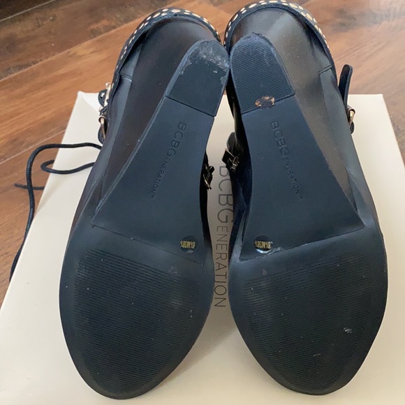 Women Bootie Boots - Picture 6 of 7